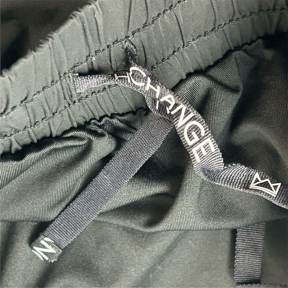 Royal Change Women's Black Athletic Shorts Size Large Activewear - Picture 5 of 7